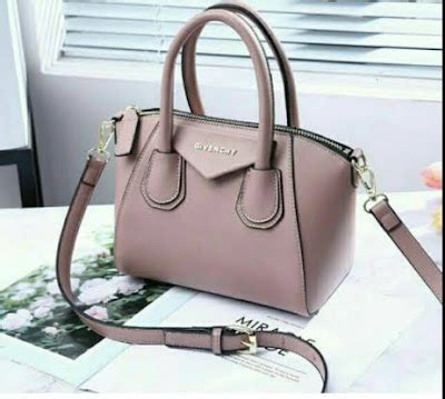 tas givenchy original|harga tas Givenchy.